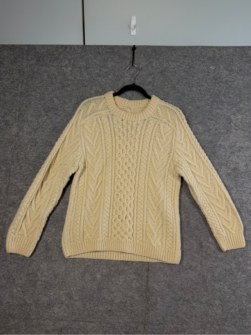 Vintage Chunky Cable Knit Sweater Cream Fisherman Wool Cottagecore Nordic